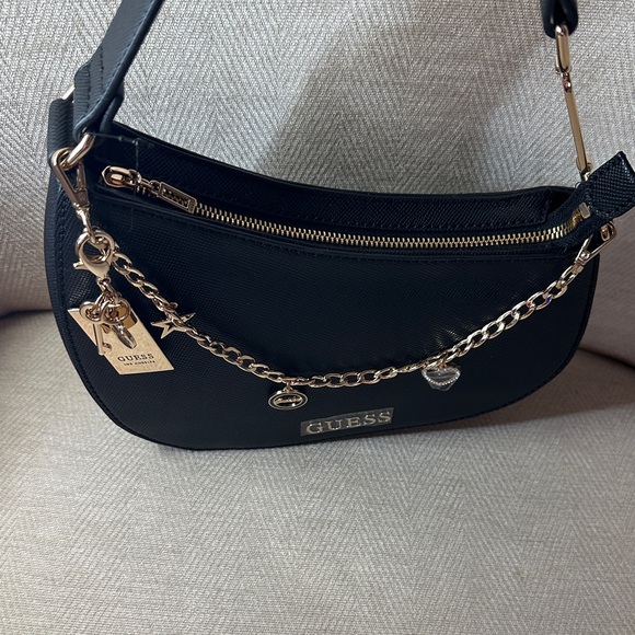 GUESS Black Shoulder Bag with Gold Chain - Picture 6 of 13